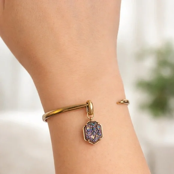 Kendra Scott Pinch Cuff Charm Bracelet - Picture 1 of 5